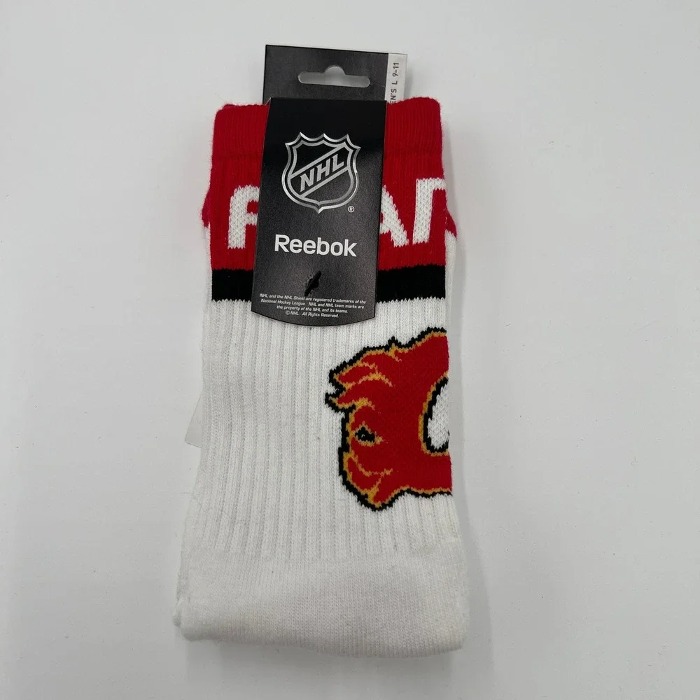 Reebok NHL Calgary Flames Men's Crew Socks 3 Pack Red White‎ Large